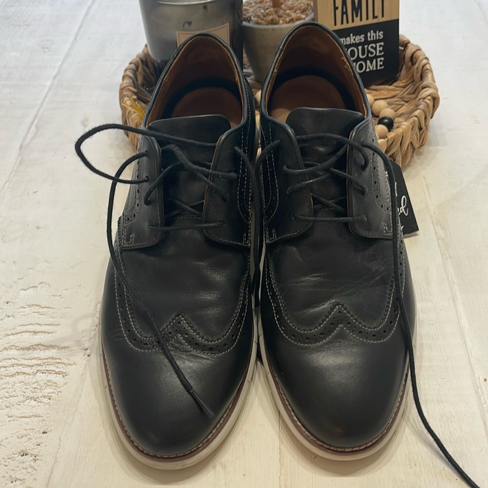 Johnston & Murphy Black Dress Shoes